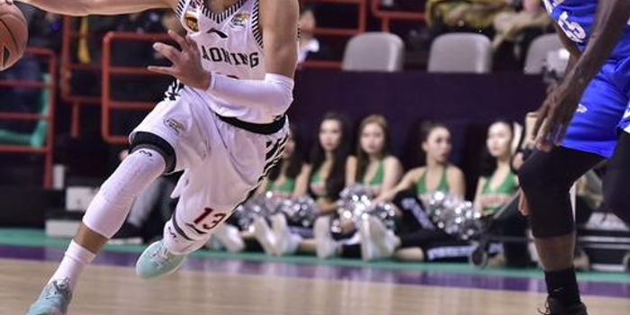 莉利娅表现 莉利娅表现