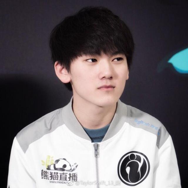 队友们无与